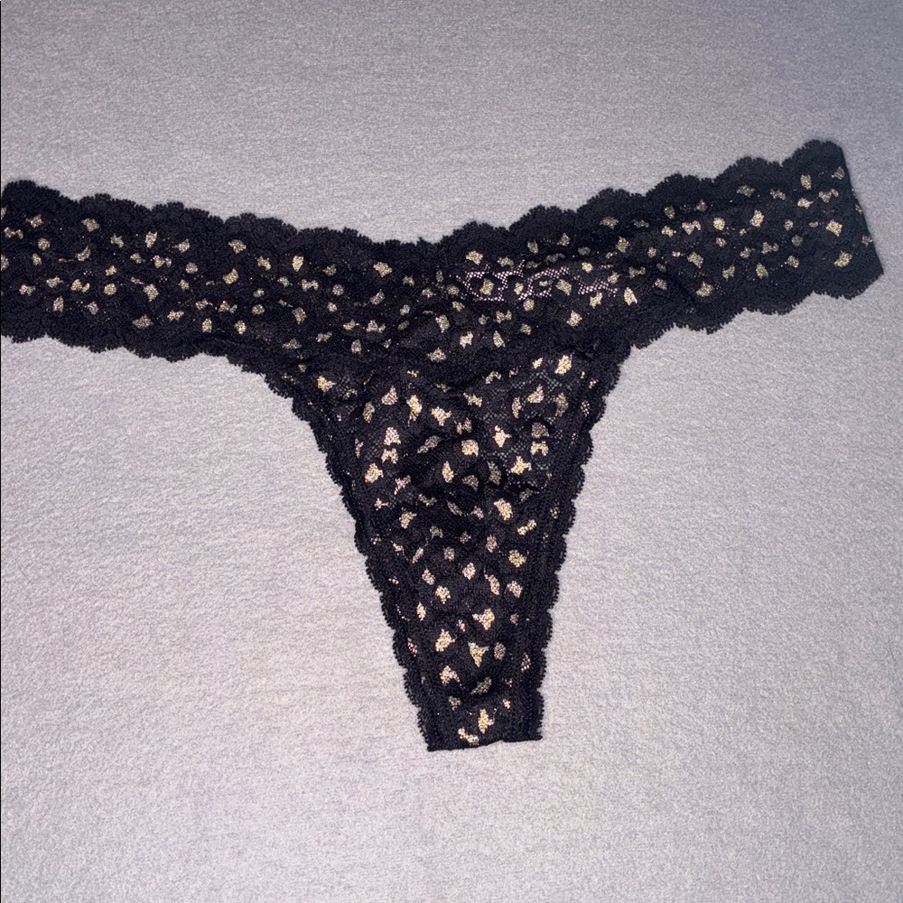 Victoria’s Secret Black Lace Thong Panty Gold Shimmer Leopard NEW